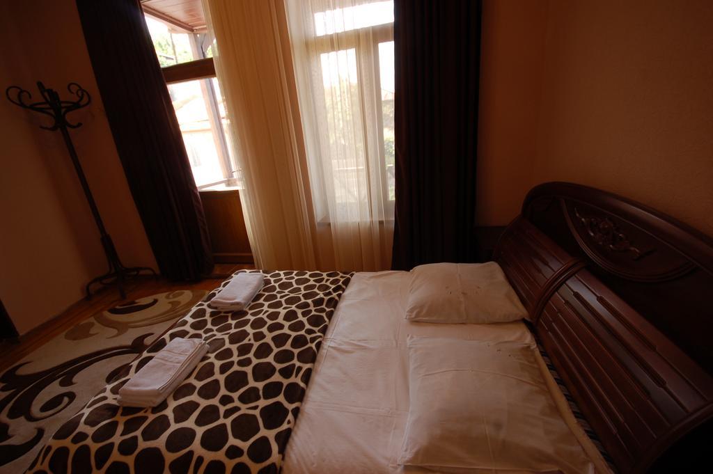 Lelis Guest House Sighnaghi Esterno foto